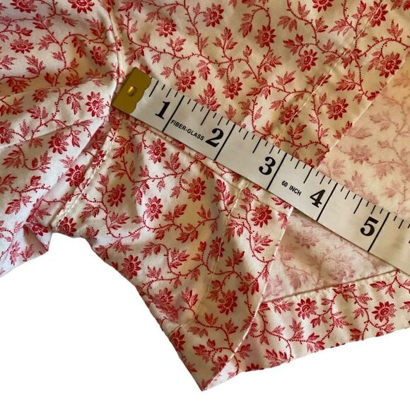 Old Navy Shorts Casual Zipper Button Closure White Red Floral Pockets Women 10 - Picture 5 of 9